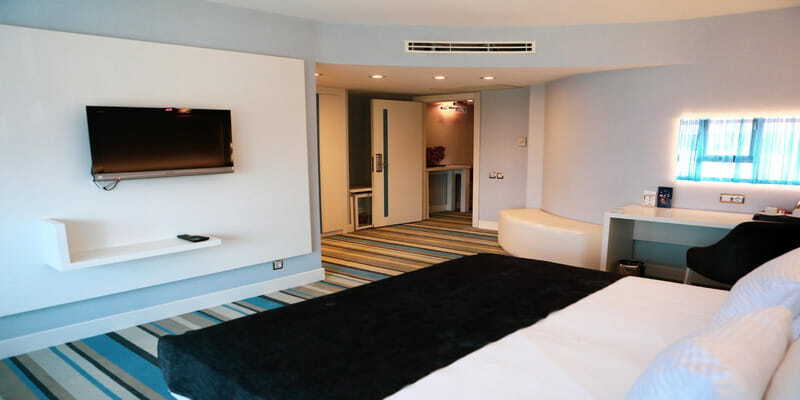 Centralized HVAC Control for Hotels with Hundreds of Rooms